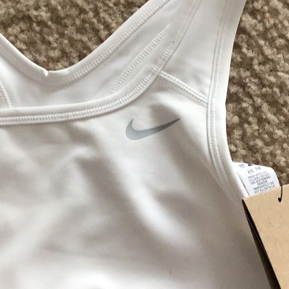 NWT Nike Sports Bra - Picture 2 of 7